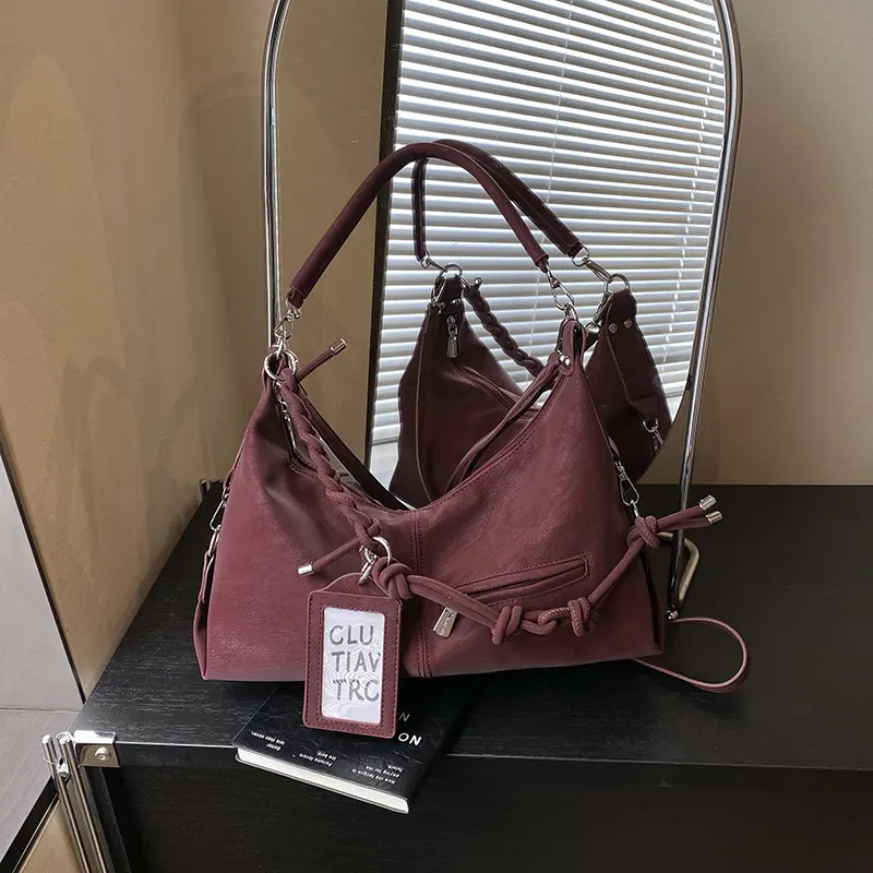 Knot-Detail Shoulder Bag